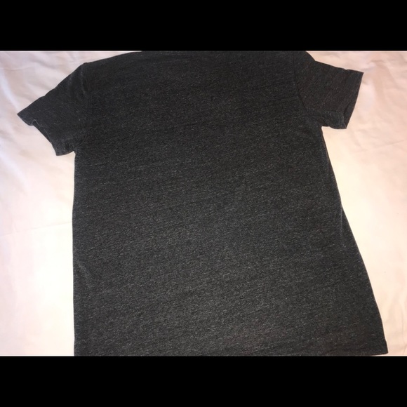 Grey short sleeve. - Picture 3 of 4